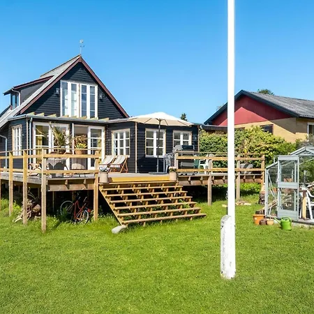 3 Bedroom Awesome In Szálloda 4*