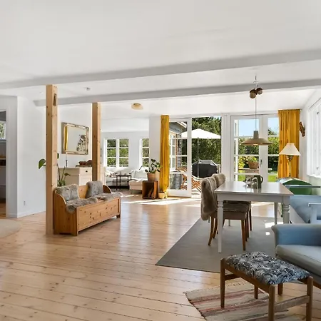3 Bedroom Awesome In 4* Hundested